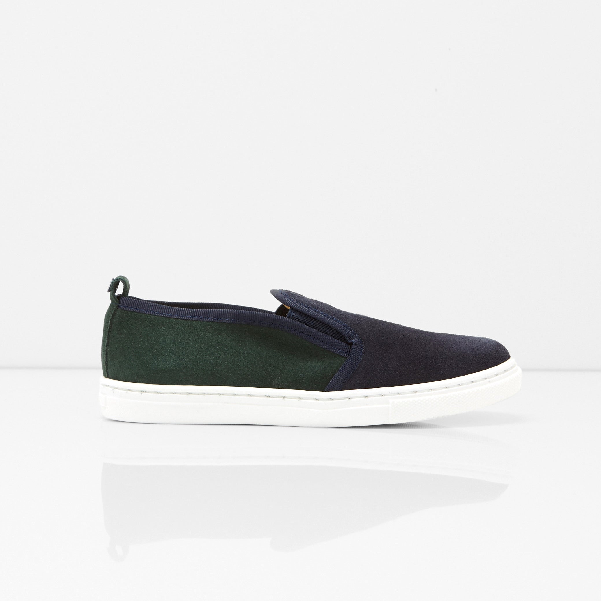 Boy tennis shoes