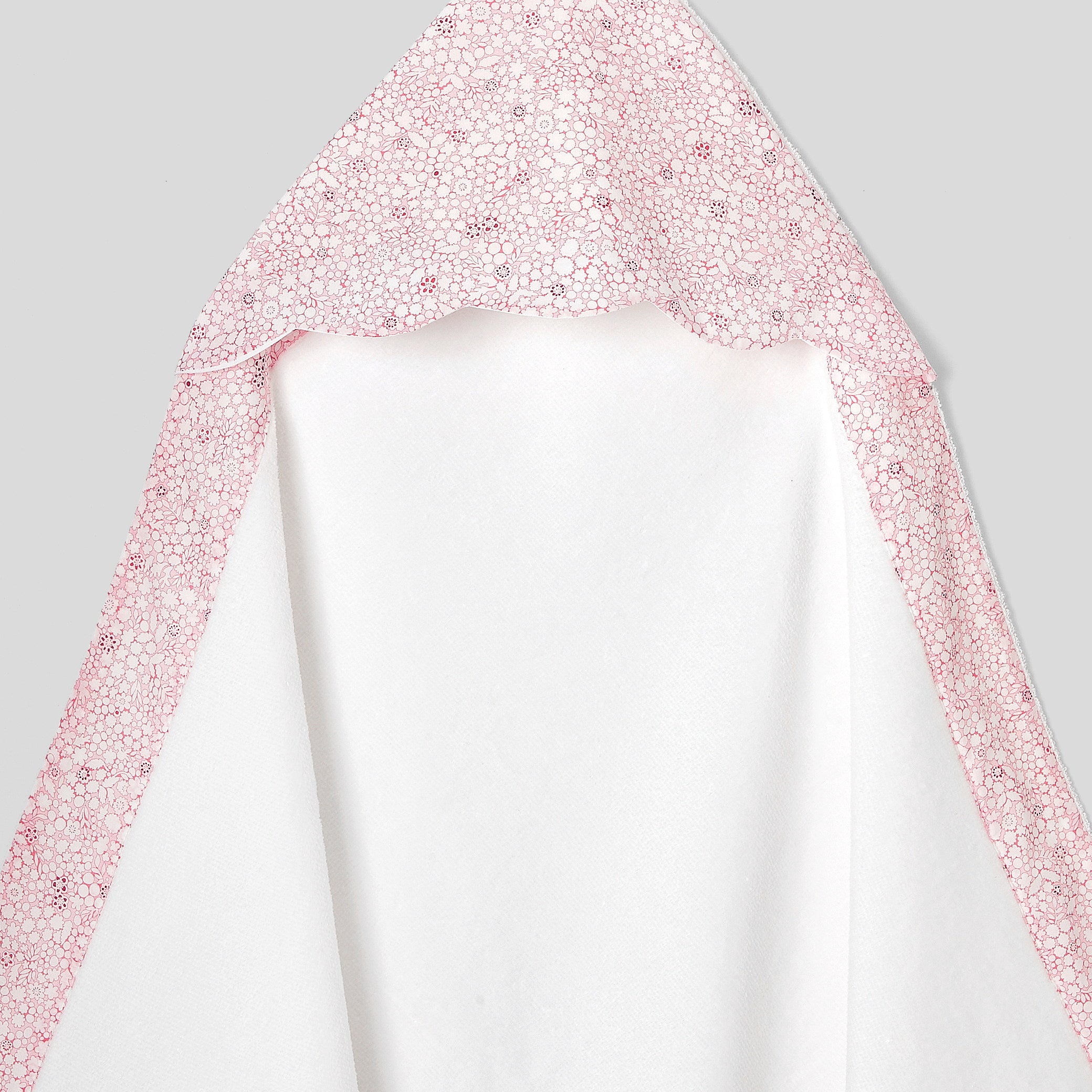 Hooded bath towel with Liberty details