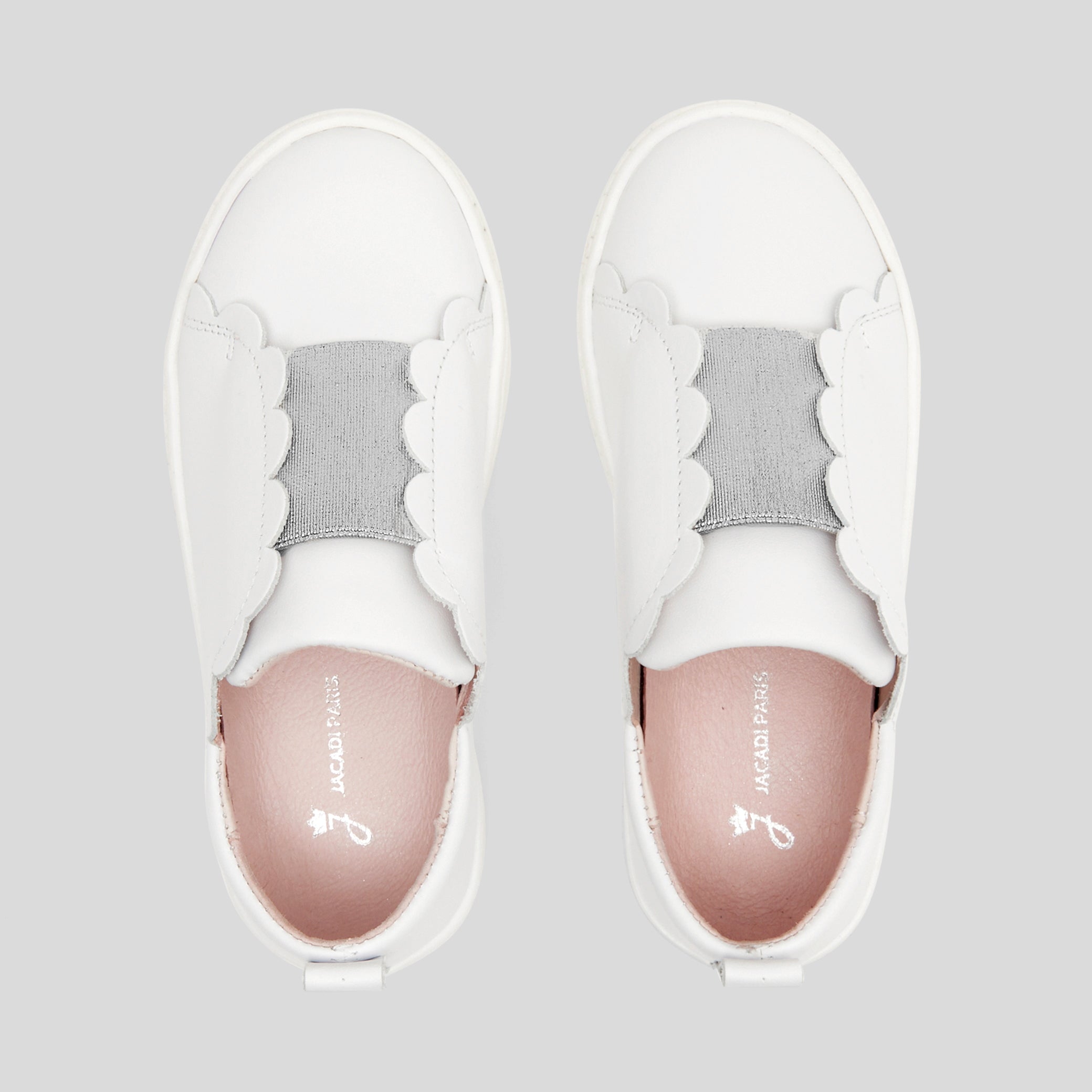 Easy to wear girl sneakers