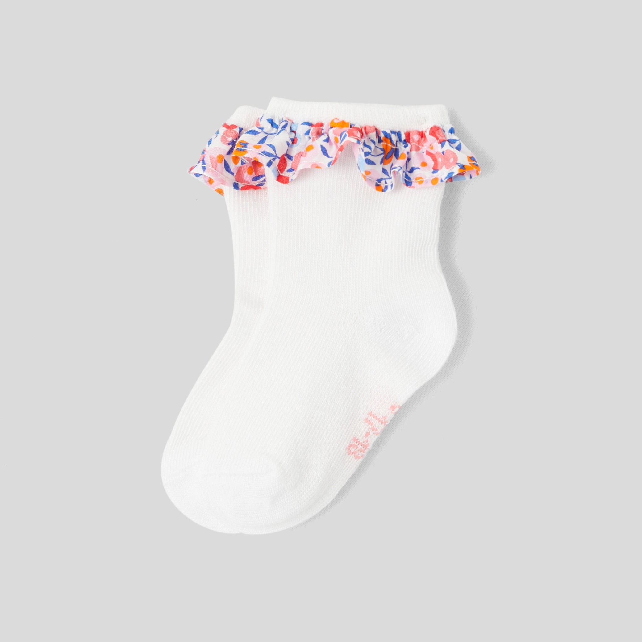 Baby-girl-ruffled-socks