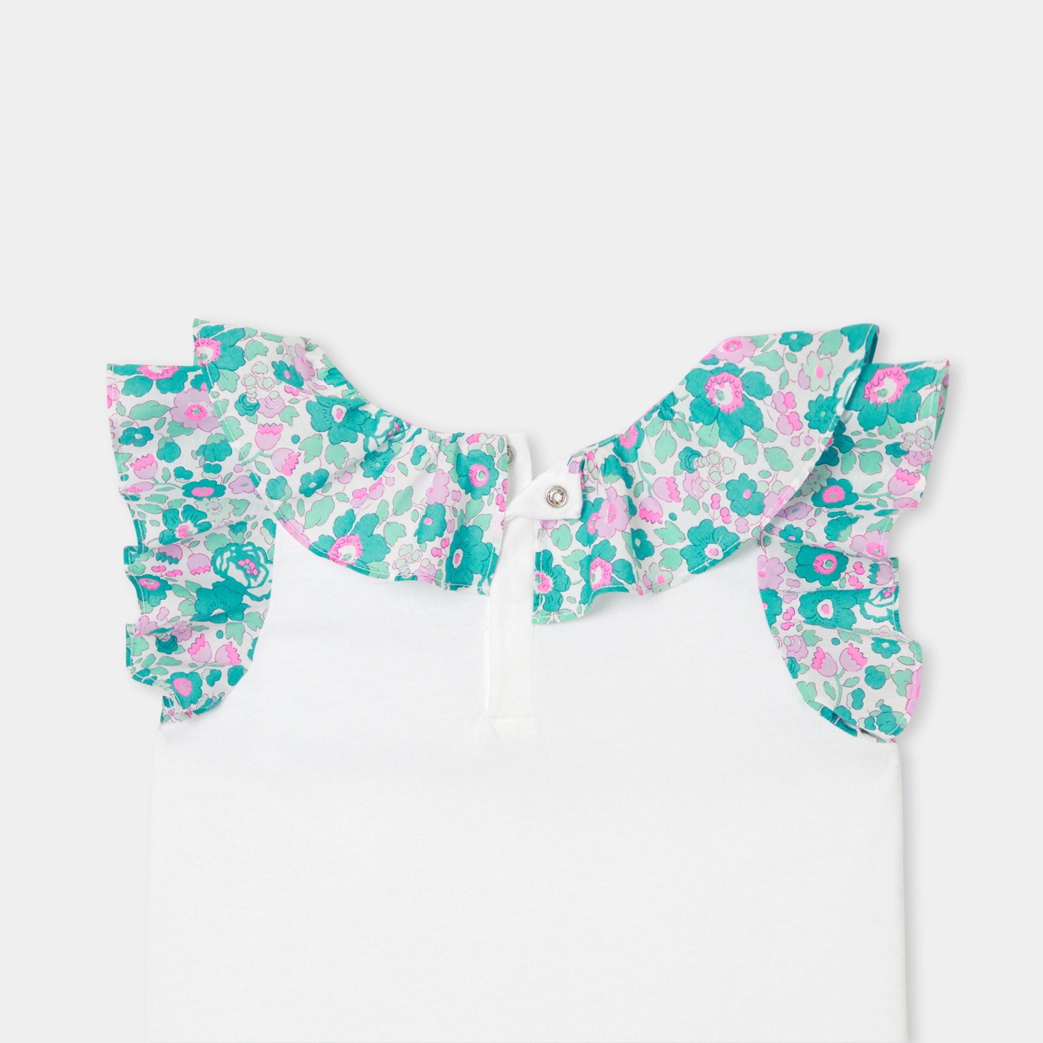 Girl'T-shirt with Liberty fabric sleeves