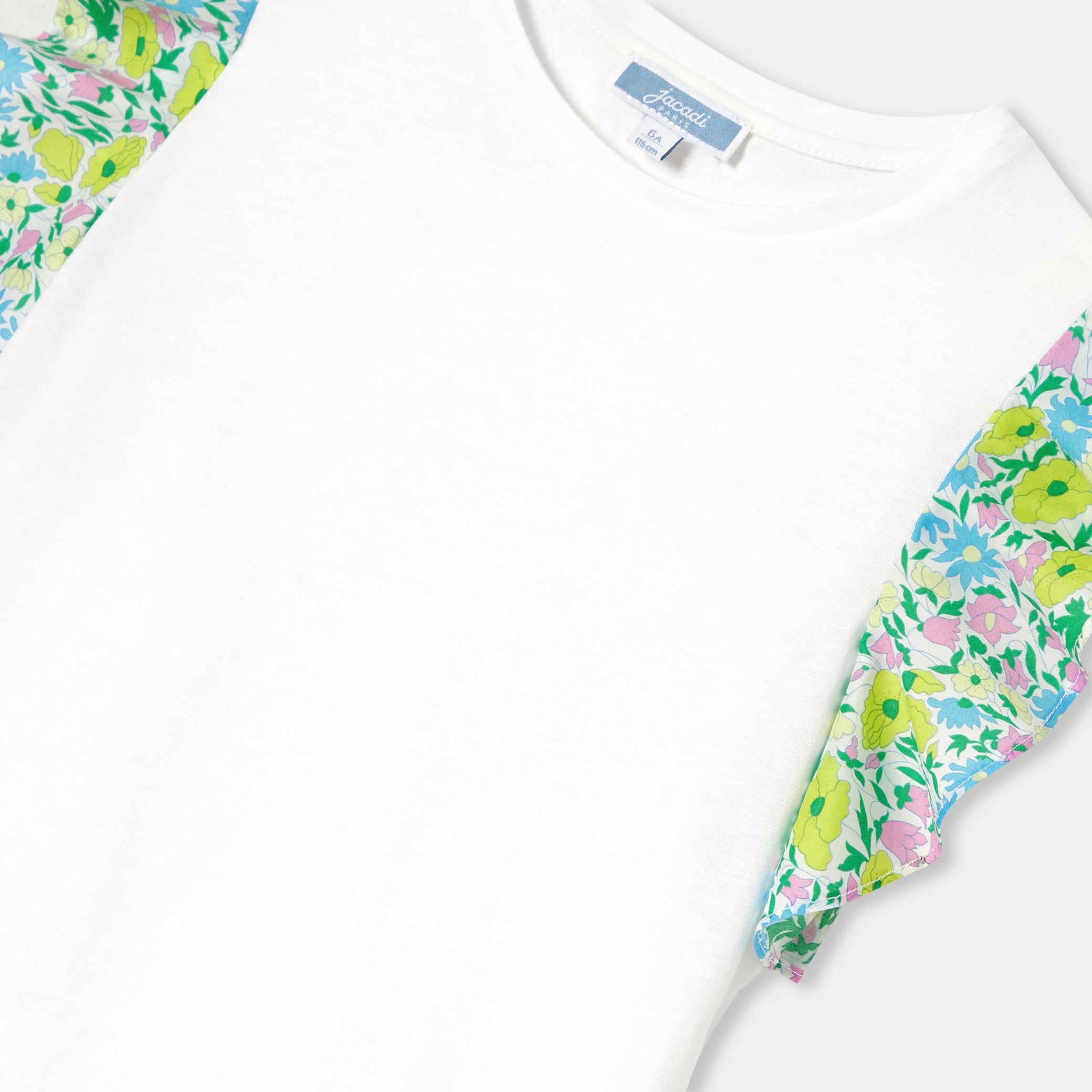 Girl ruffled T-shirt