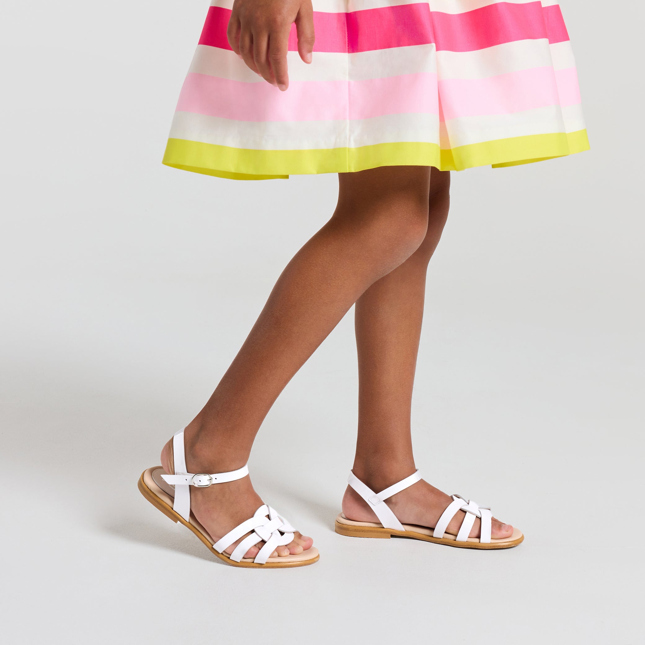 Girl patent leather sandals