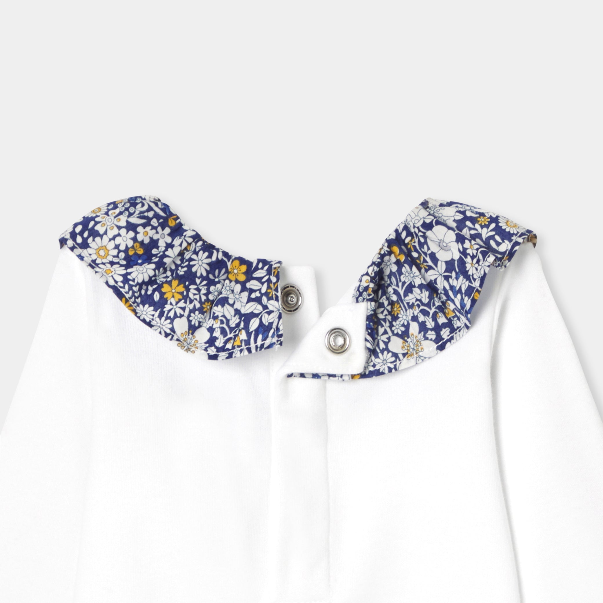 Baby-girl-long-sleeve-bodysuit