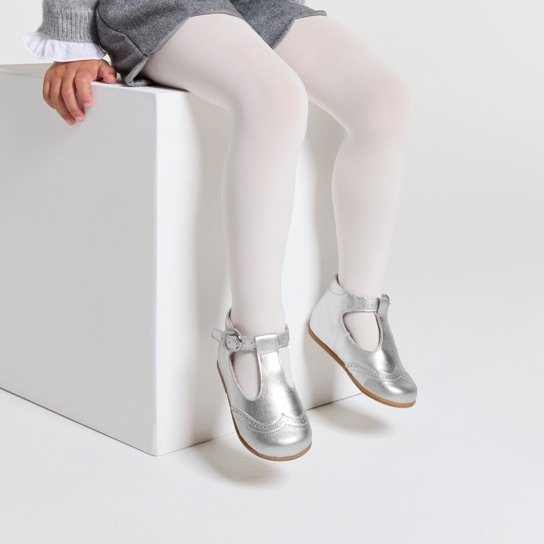 Baby girl first steps t-bars shoes