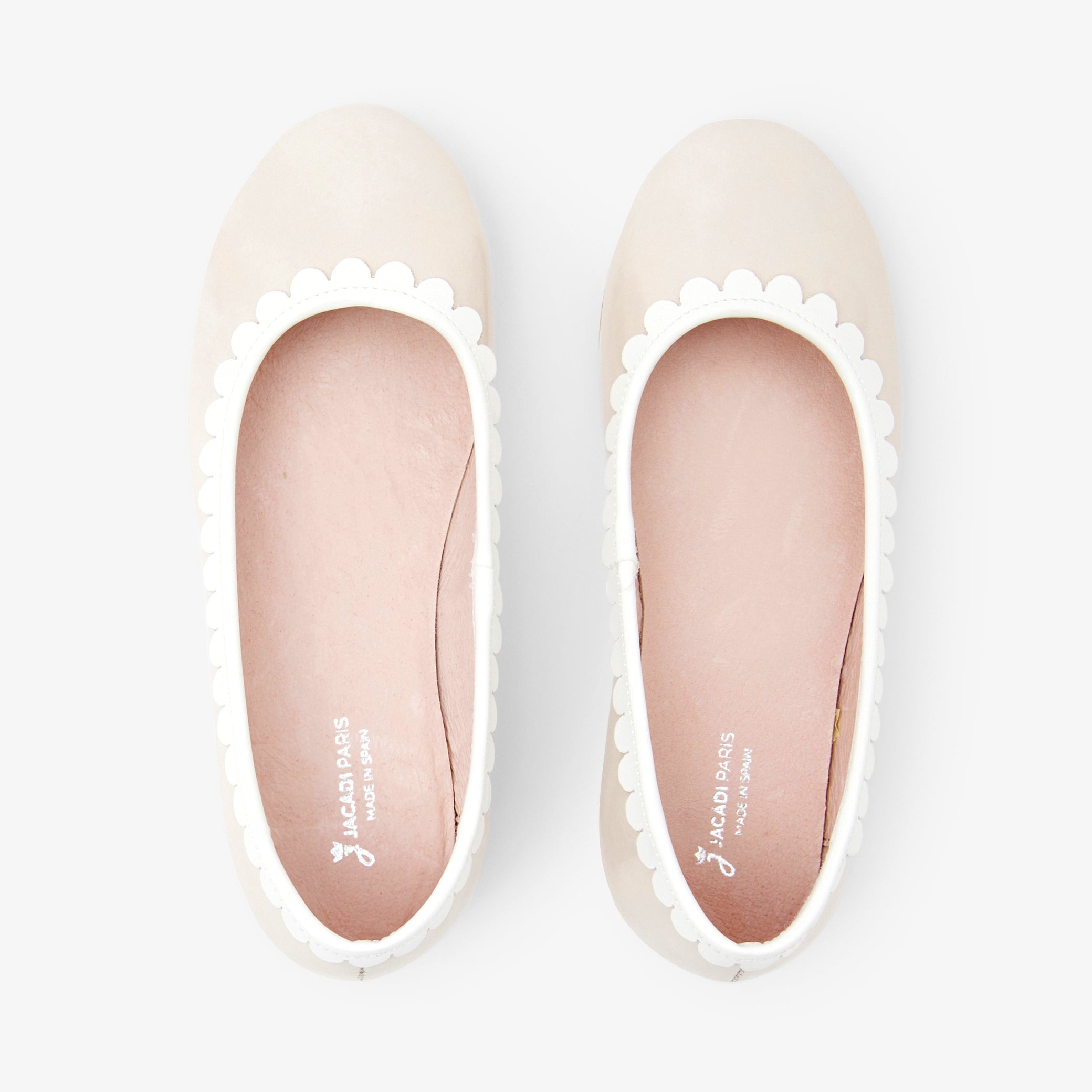 Girl patent leather ballerinas