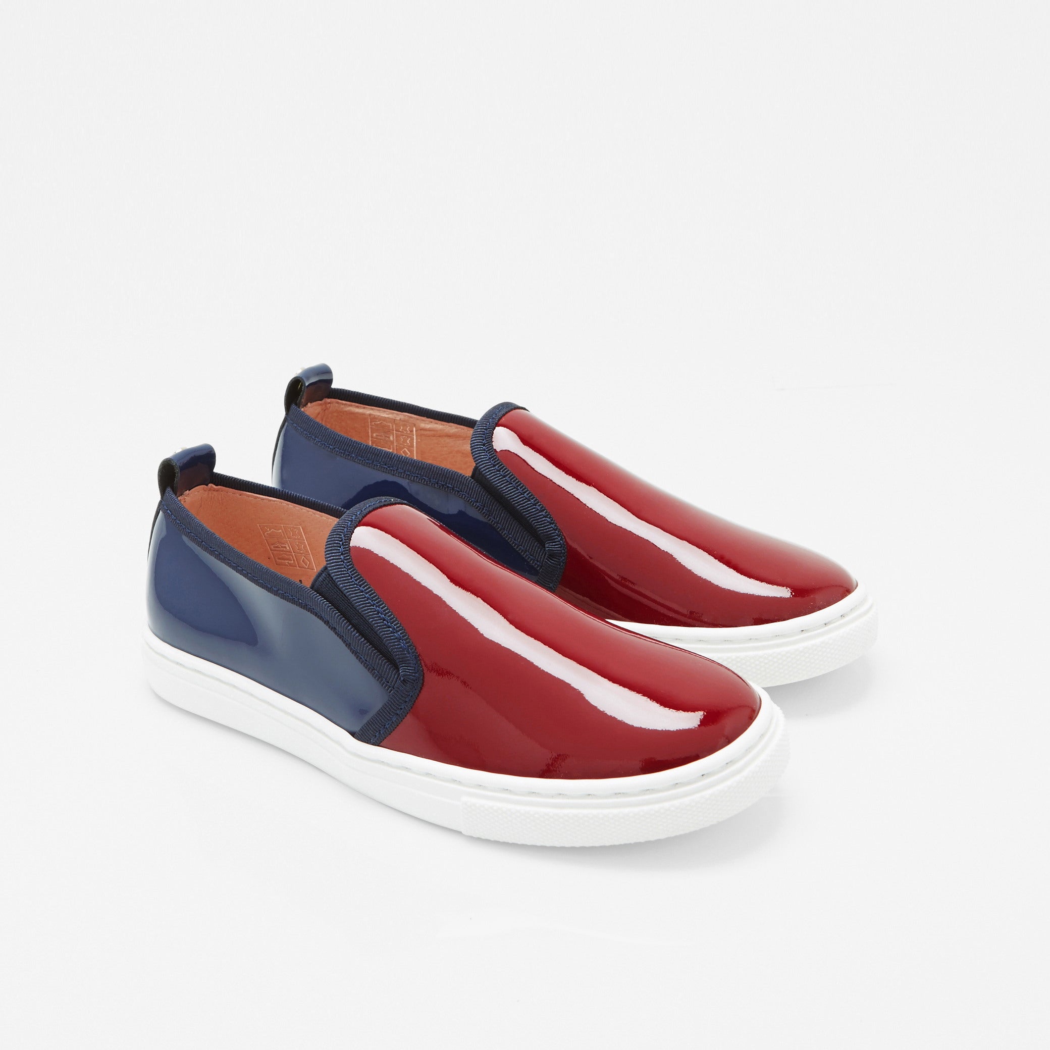 Girl tennis shoes