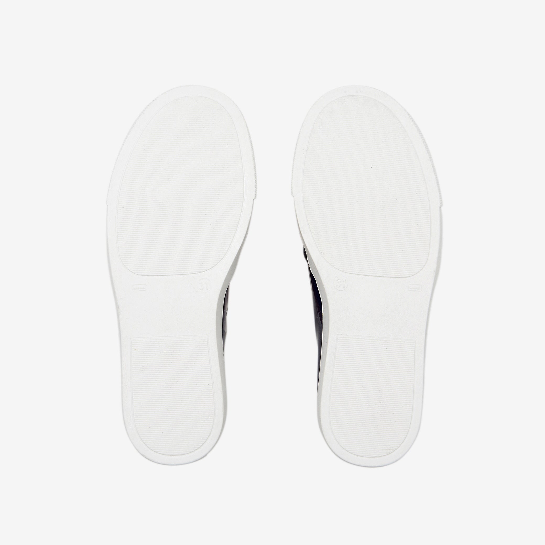 Girl tennis shoes