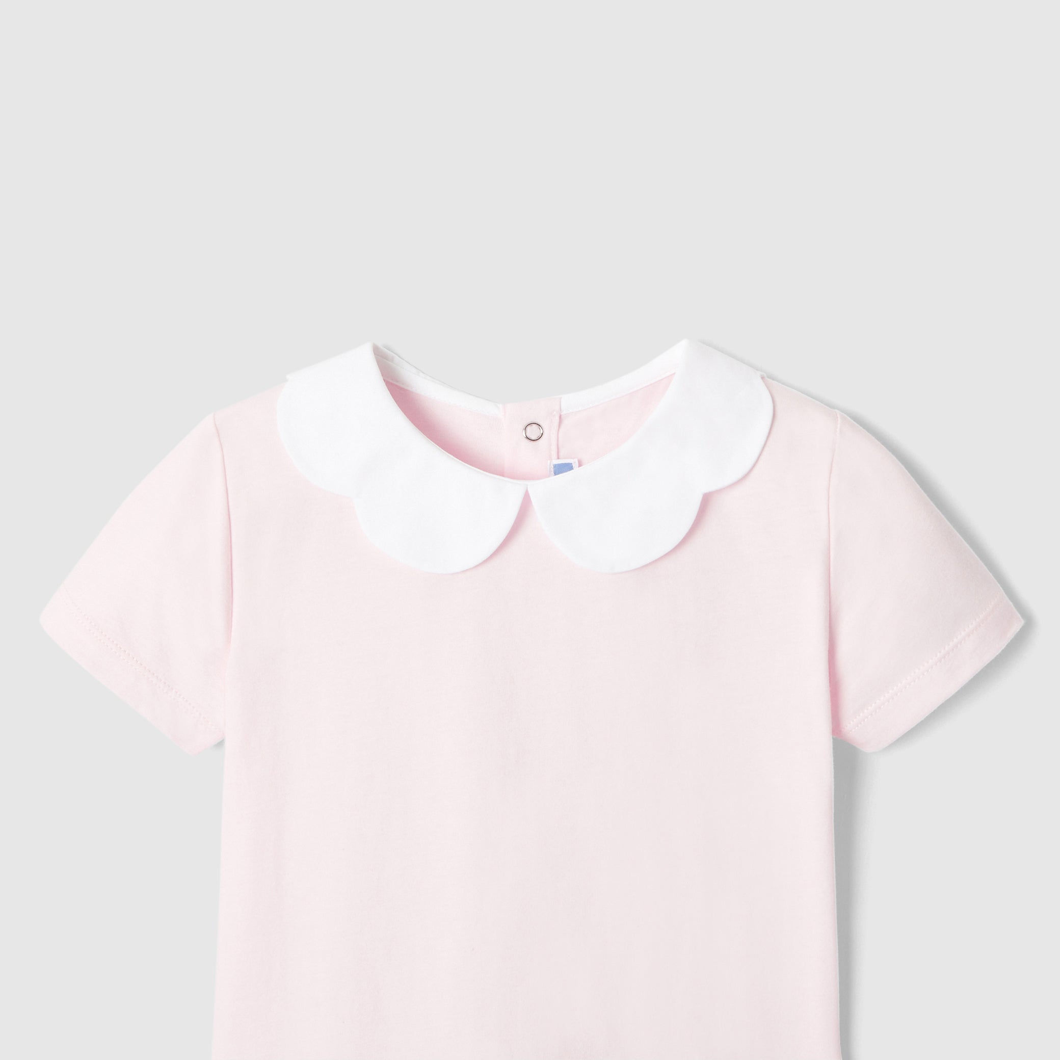 Girl t-shirt with scalloped collar