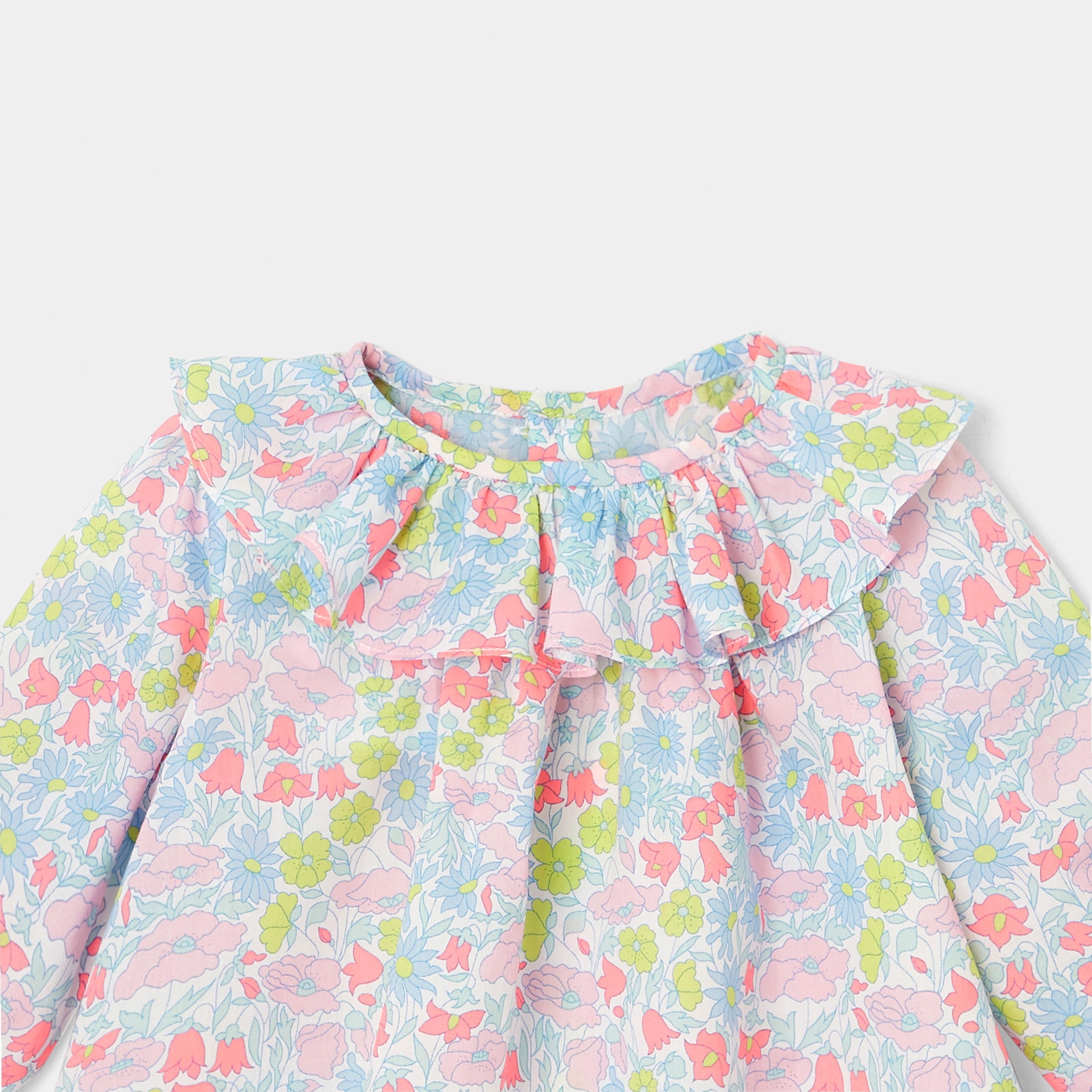 Baby-blouse-in-Liberty-fabric