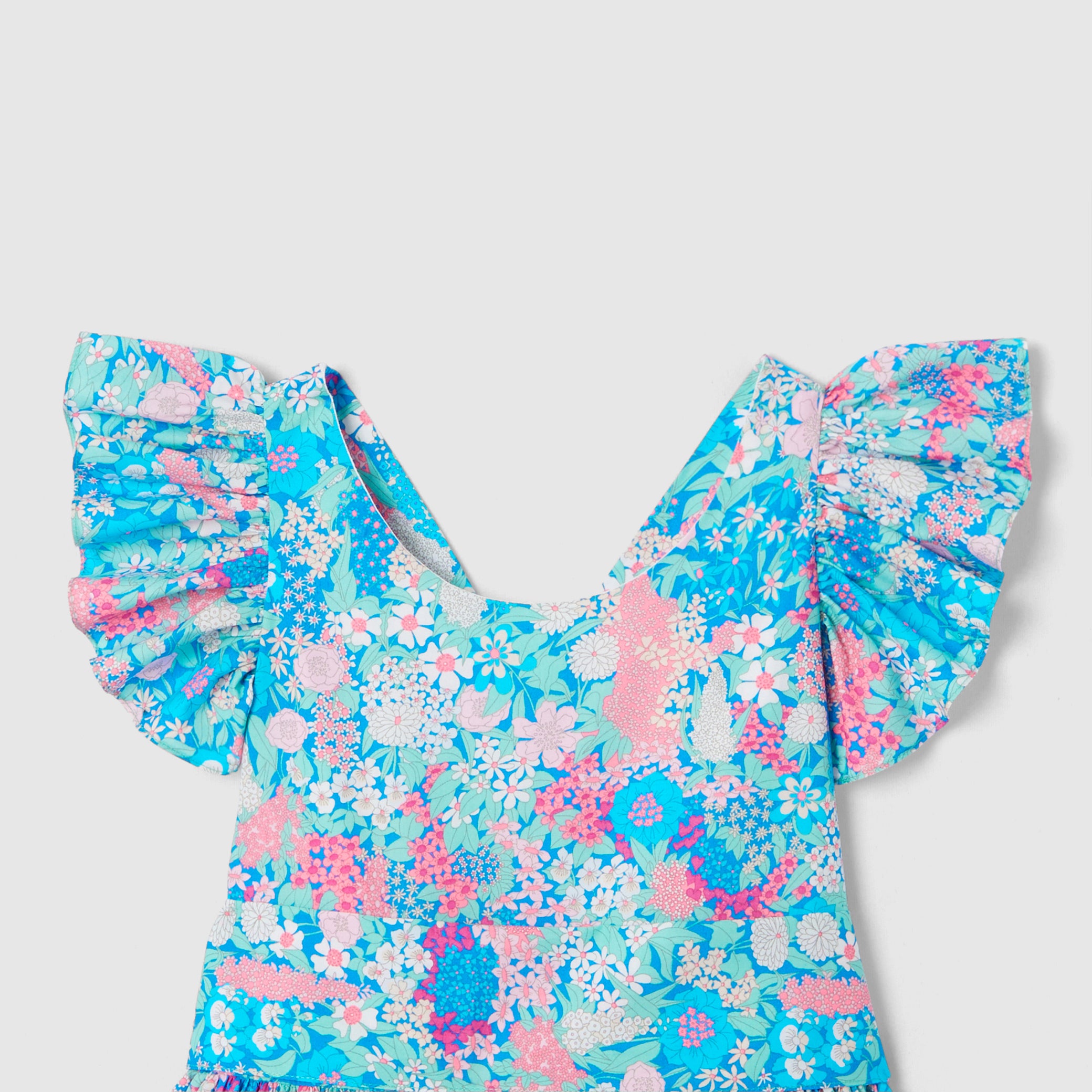 Girl  bare back  dress