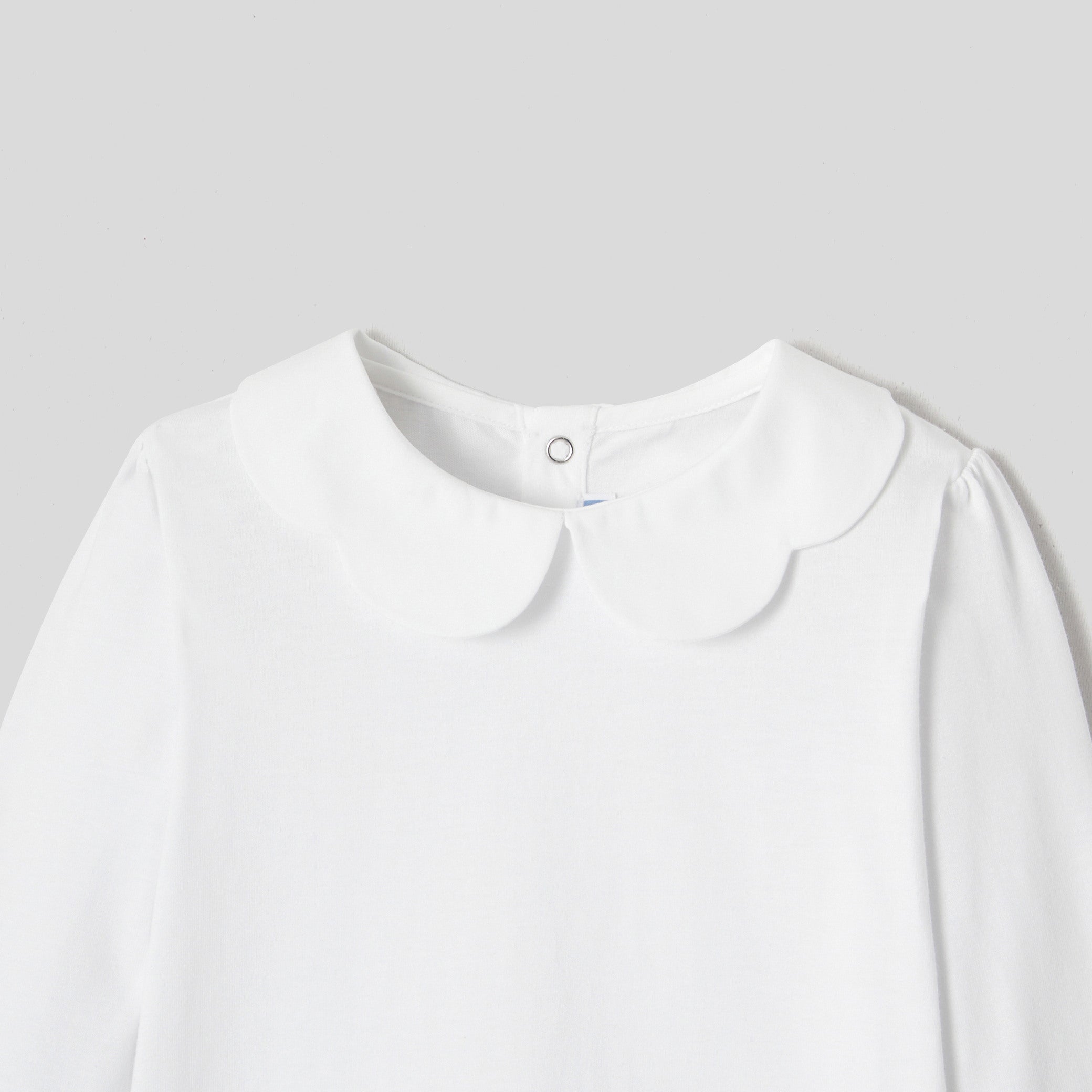 Girl T-shirt with scalloped collar