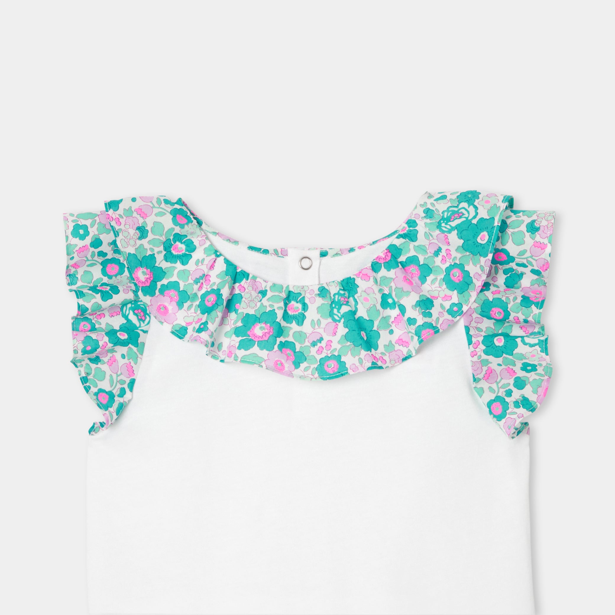 Girl'T-shirt with Liberty fabric sleeves
