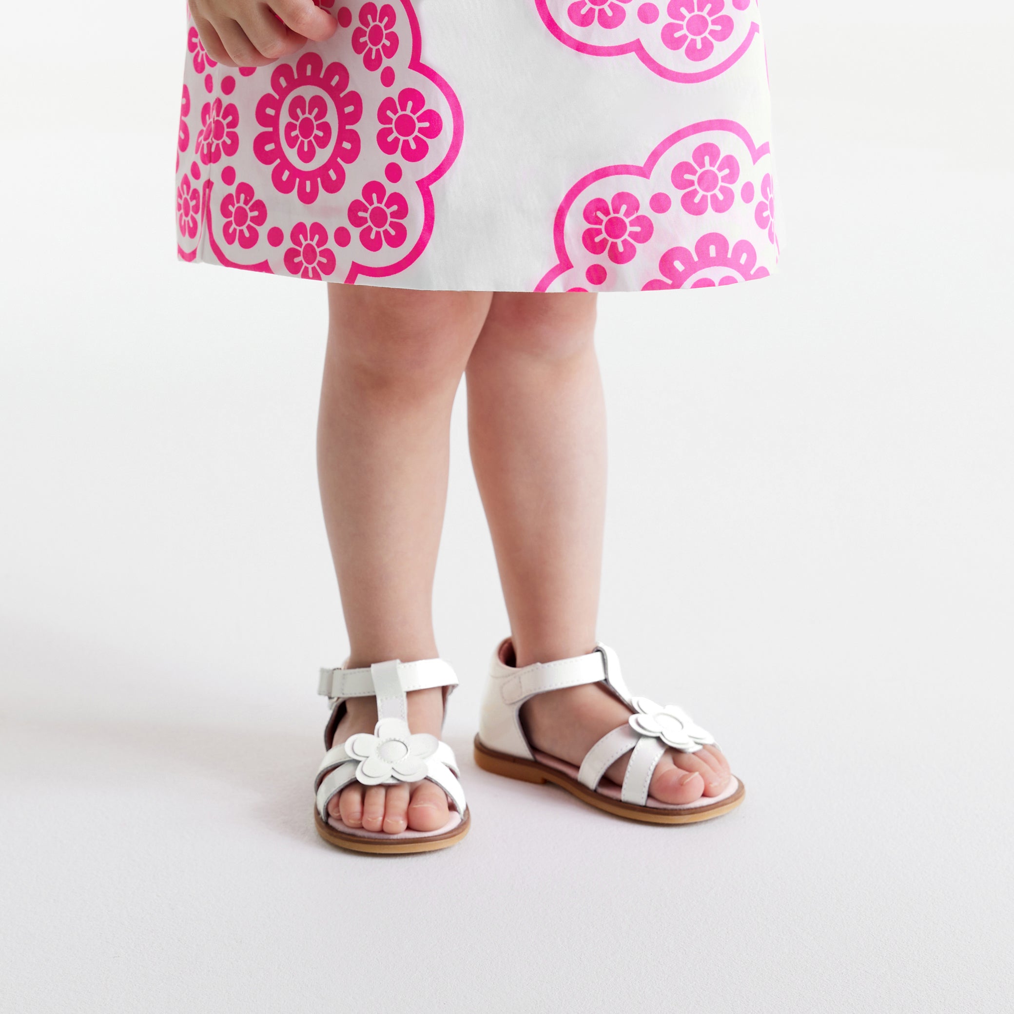 Baby girl sandals in patent leather